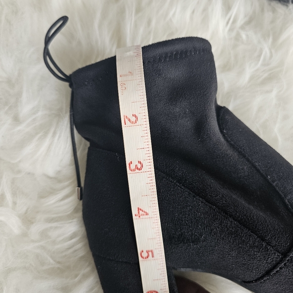 Christian Siriano black booties, size 8 - Picture 8 of 8